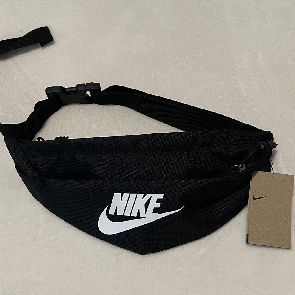 Nike Classic Black Belt Bag